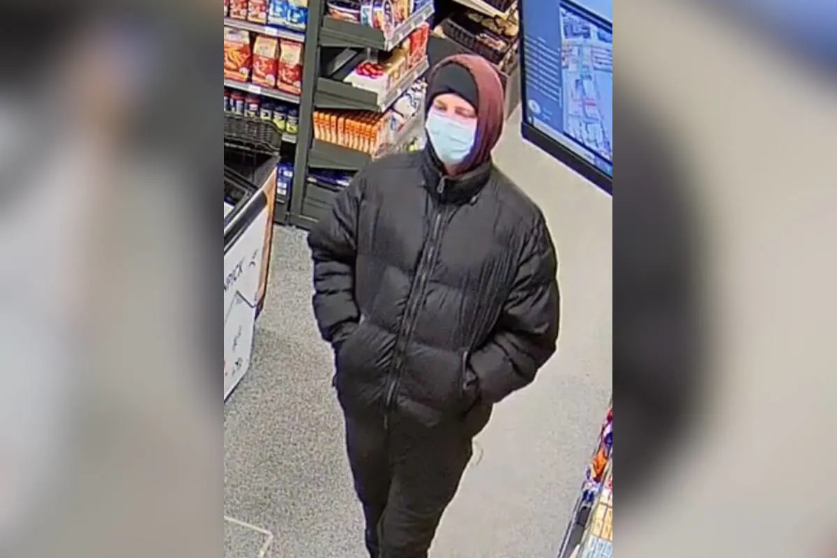 Werdenberg SG – Fahndung nach bewaffneten Überfall auf Tankstellen-Shop