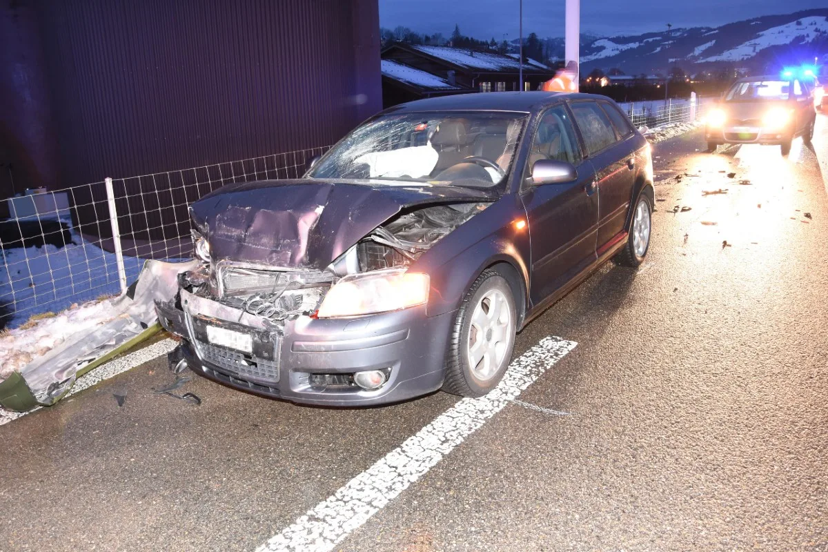 Lichtensteig SG - Mann nach Auffahrkollision verletzt