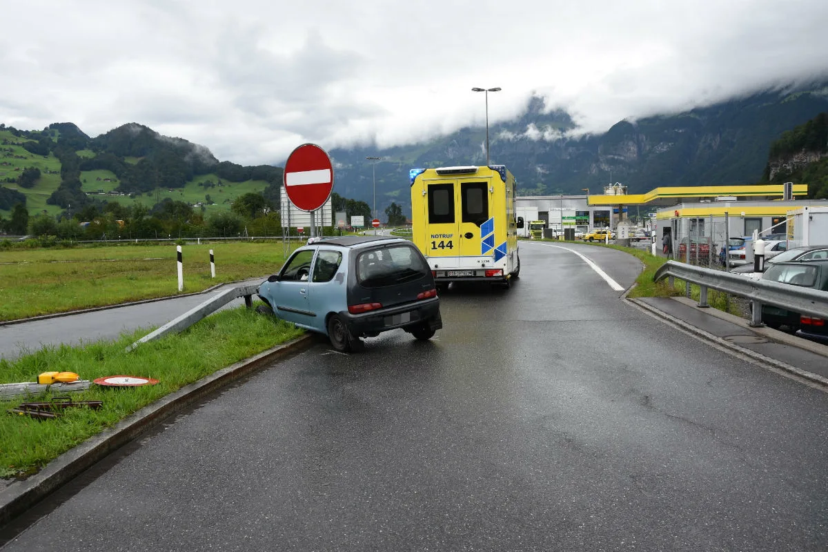 Flums SG - 45-Jähriger baut in fahrunfähigem Zustand Unfall