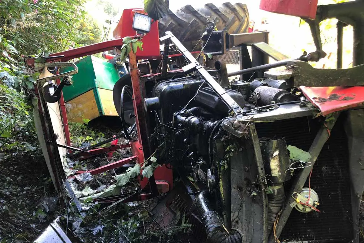 Ampass - Traktor stürzt 70 Meter ab