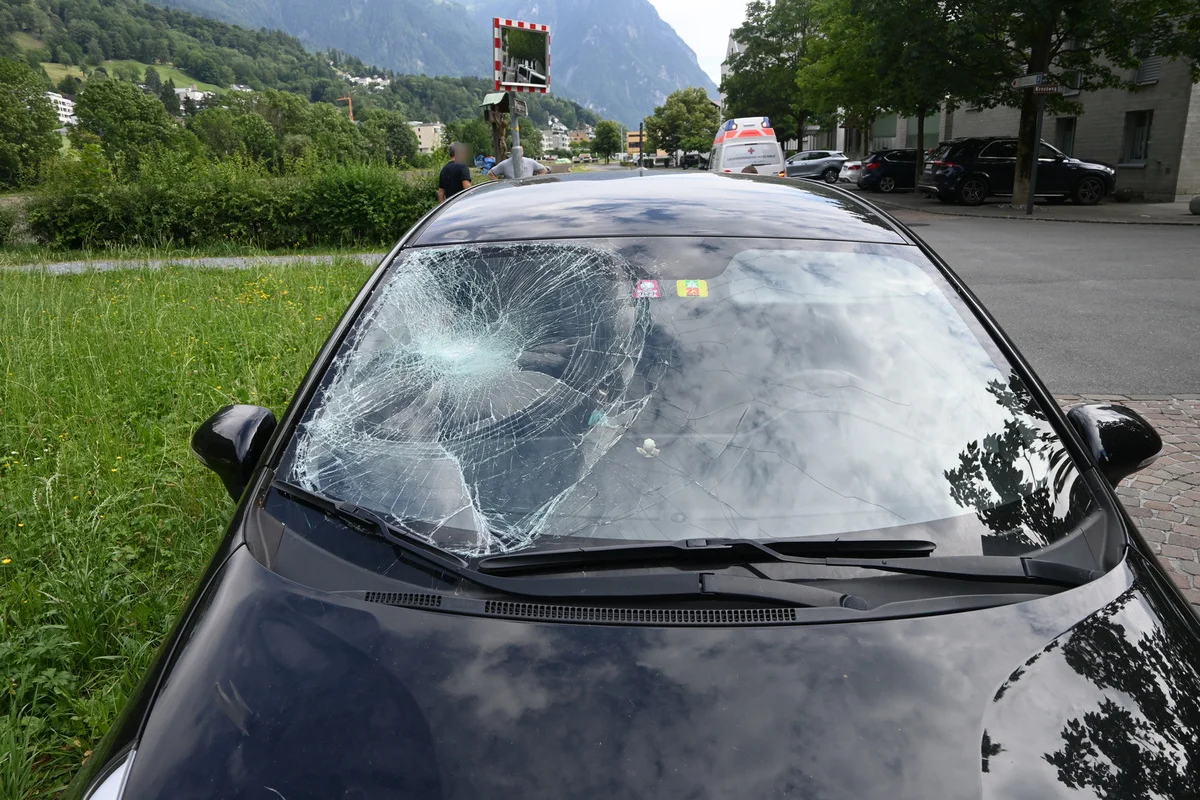 Vaduz FL - Fahrradfahrer nach Kollision verletzt