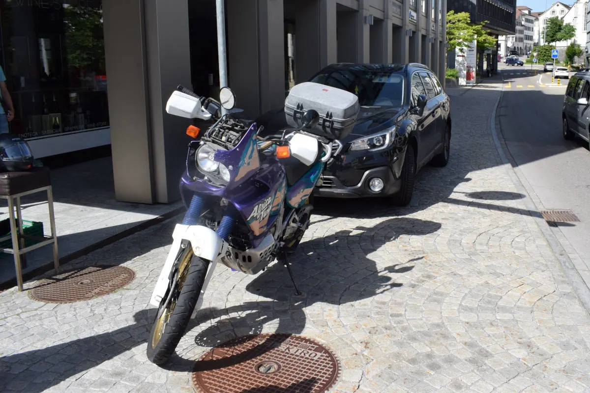 Herisau AR – Kollision zwischen Auto und Motorrad