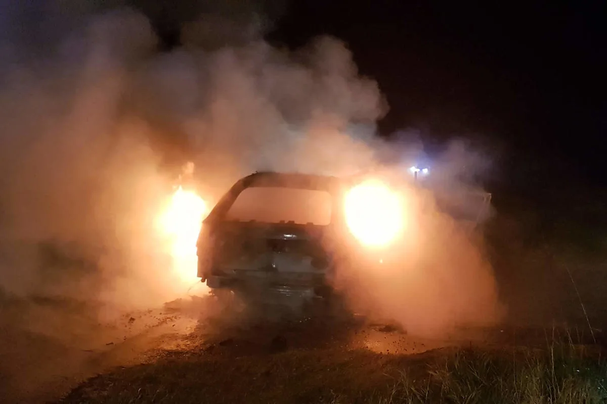Bartelsdorf  – PKW gerät während der Fahrt in Brand