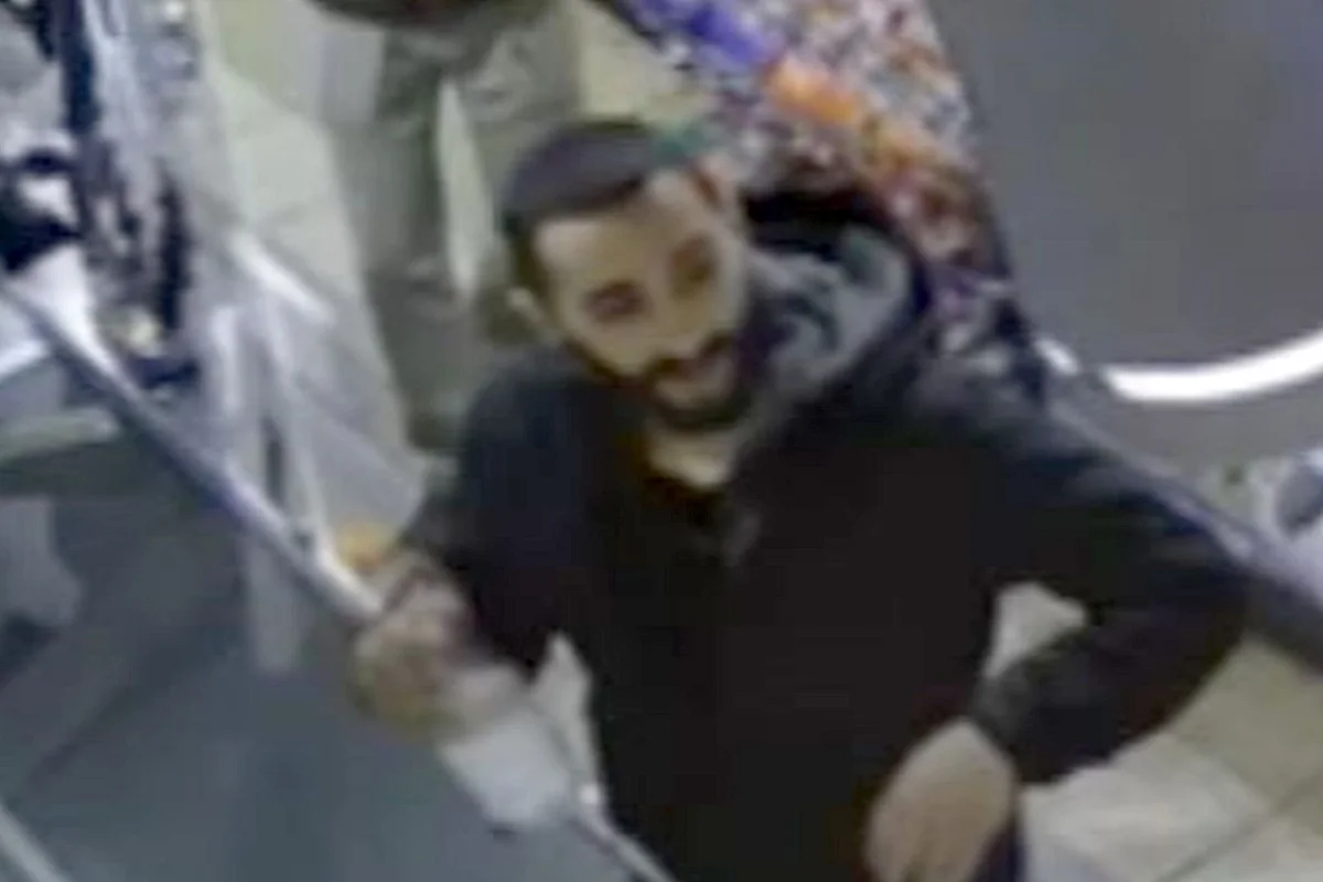 Gelsenkirchen NW – Fahndung nach bewaffnetem Überfall auf Supermarkt
