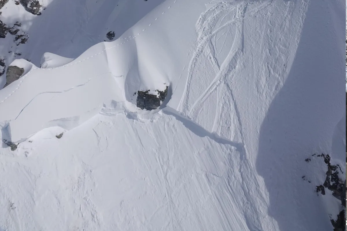 Verbier VS – Skifahrer durch Lawine tödlich verletzt