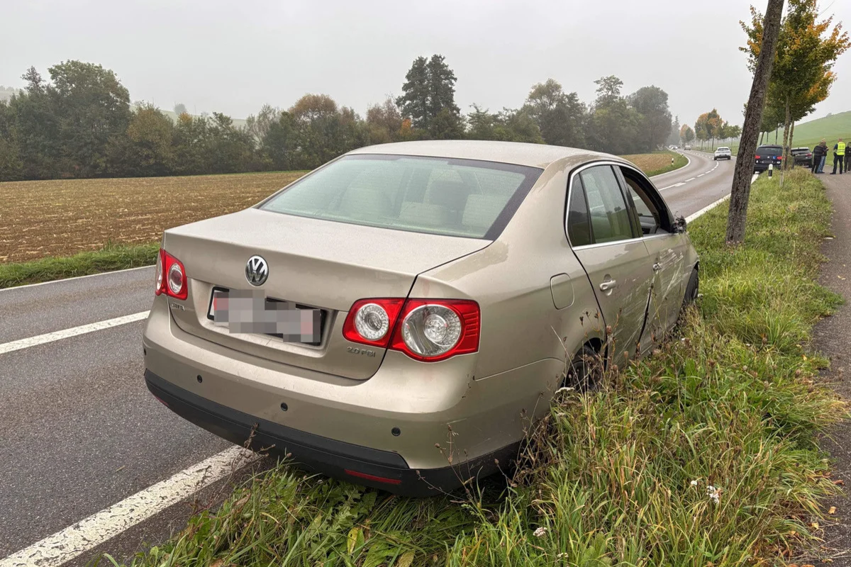 Unfall in Wittnau AG – Alkoholisiert gegen zwei Bäume geprallt
