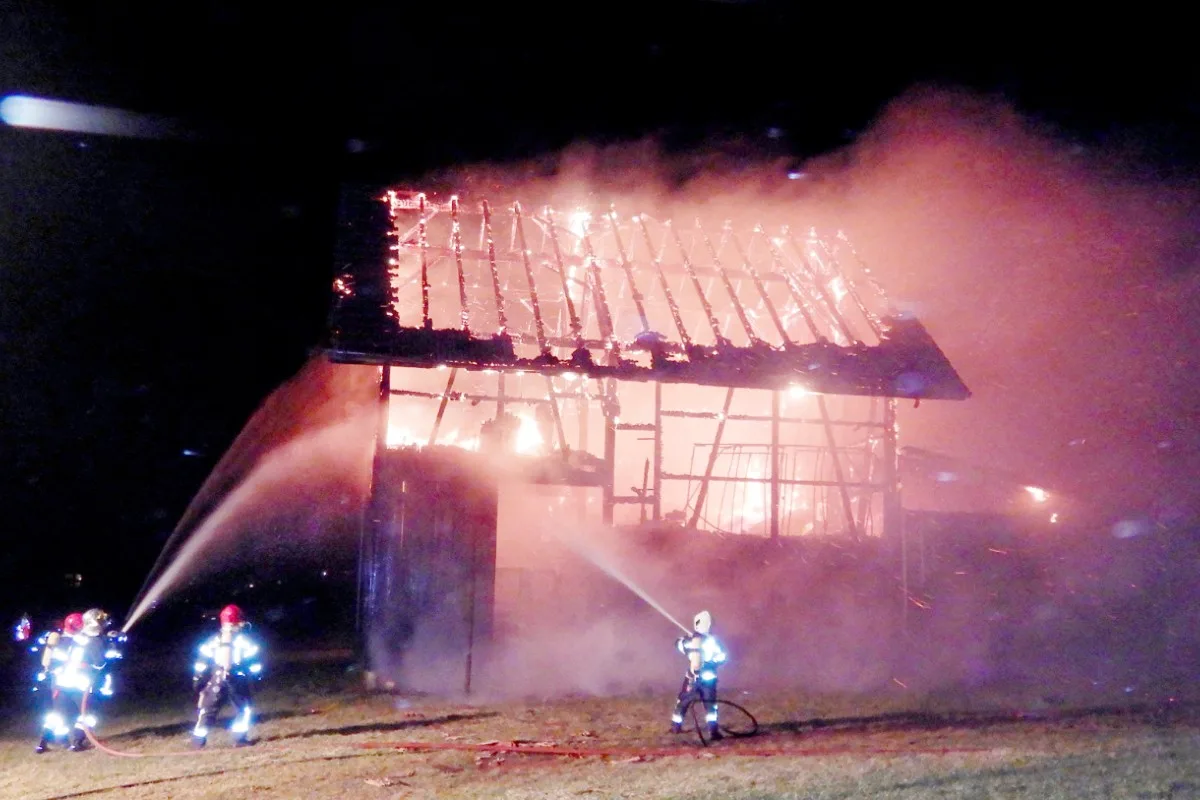 Siegershausen TG - Scheune in Vollbrand - Brandursache wird ermittelt