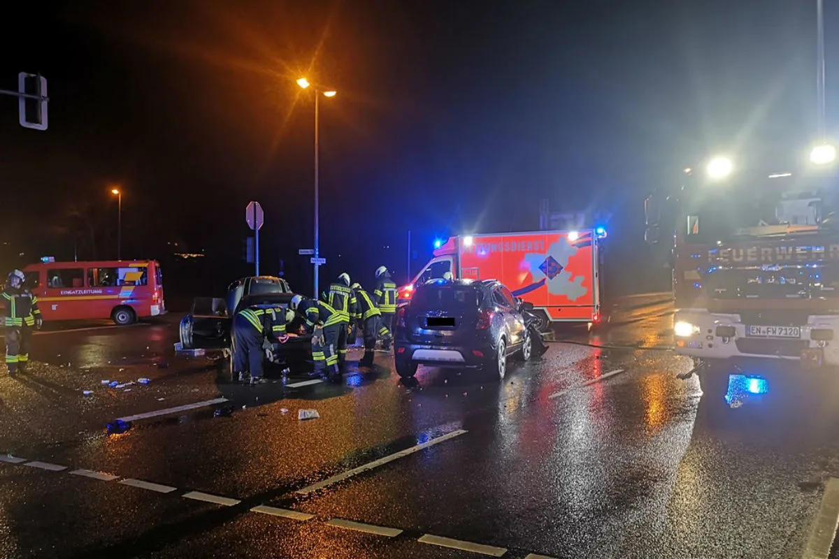 Sprockhövel - Schwerer Verkehrsunfall mit vier Verletzten