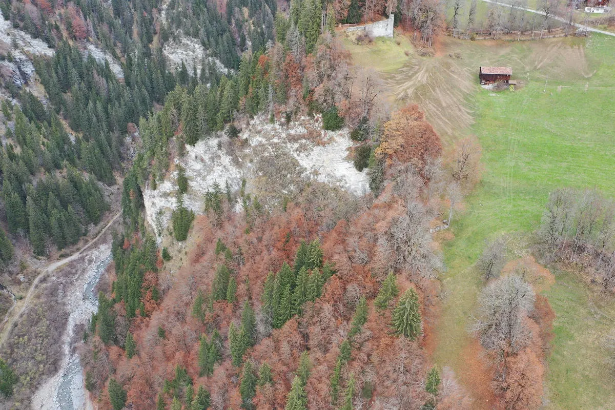 Drama in Tälfsch GR – Landwirt bei Sturz tödlich verletzt