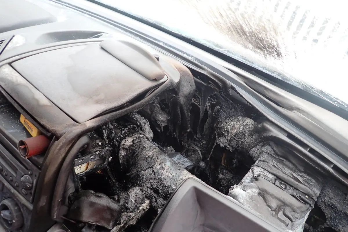 Weinfelden TG – Innenraum eines Lieferwagens in Brand geraten
