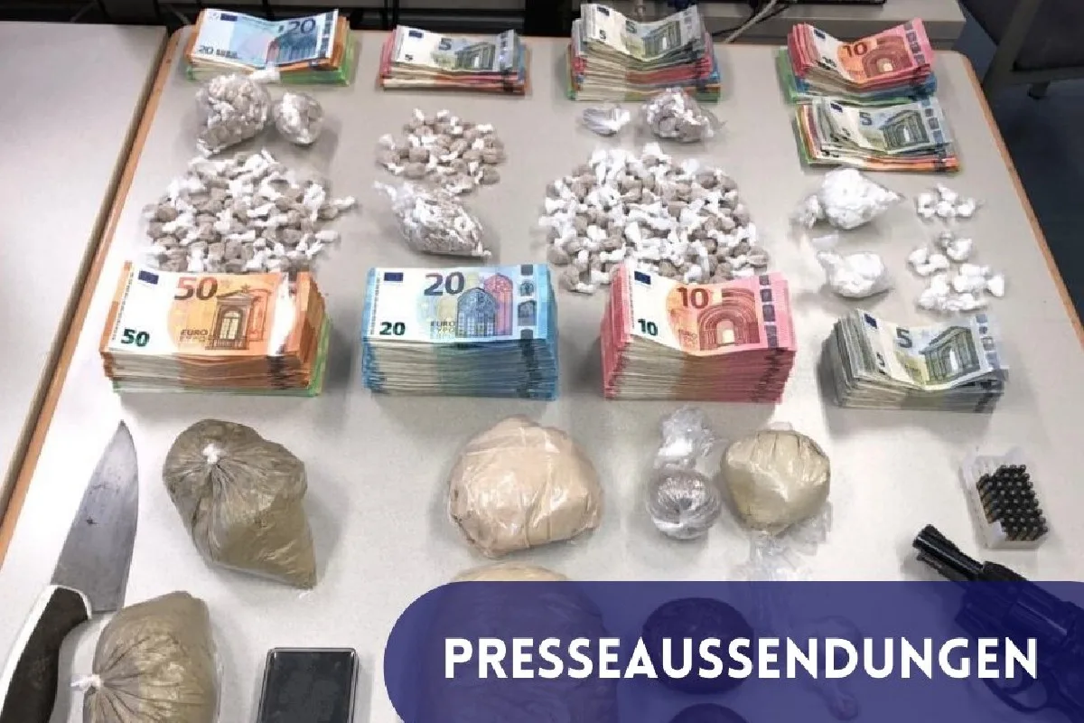 Wien - Aushebung von "Gurkenglasbunkern" 