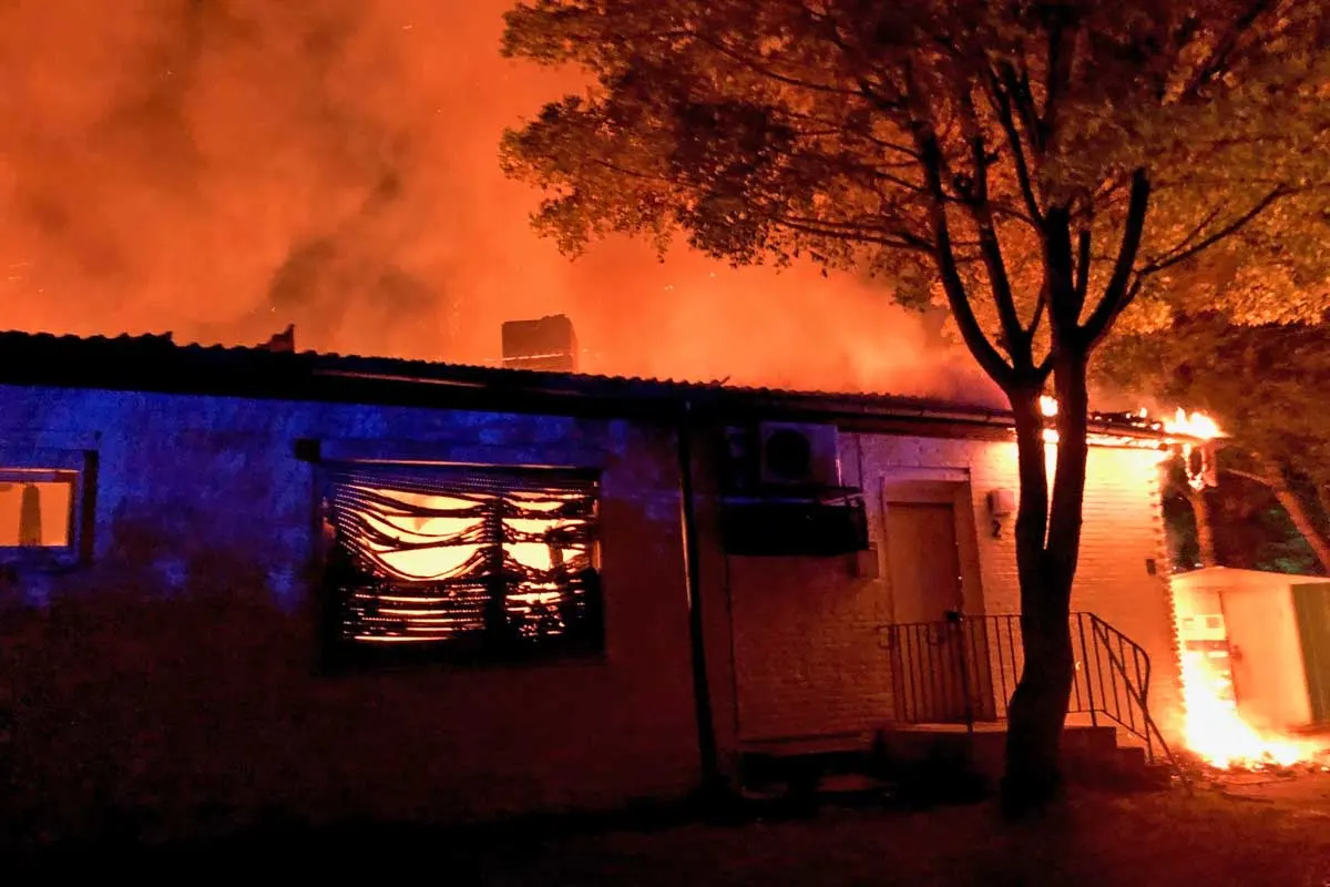 Ratingen - Nach Brand eines Vereinsheims - Belohnung für Hinweise ausgelobt 
