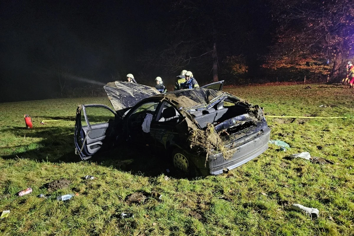 Breckerfeld – Auto überschlägt sich bei schwerem Unfall 