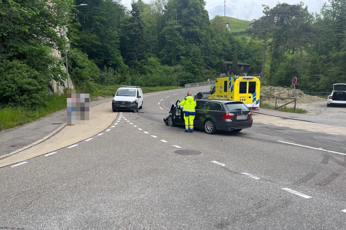 St.Gallen - Unfall mit drei beteiligten Fahrzeugen 