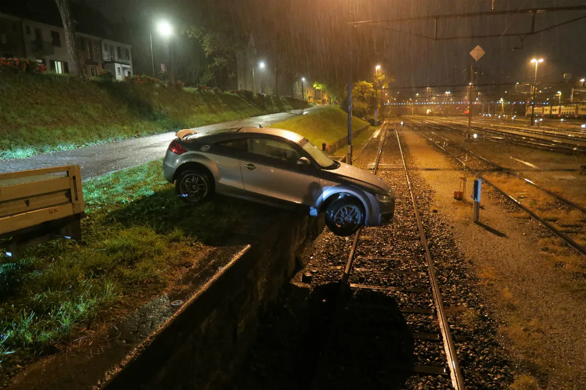 Winterthur ZH - Ungewöhnlicher Selbstunfall - Zeugenaufruf