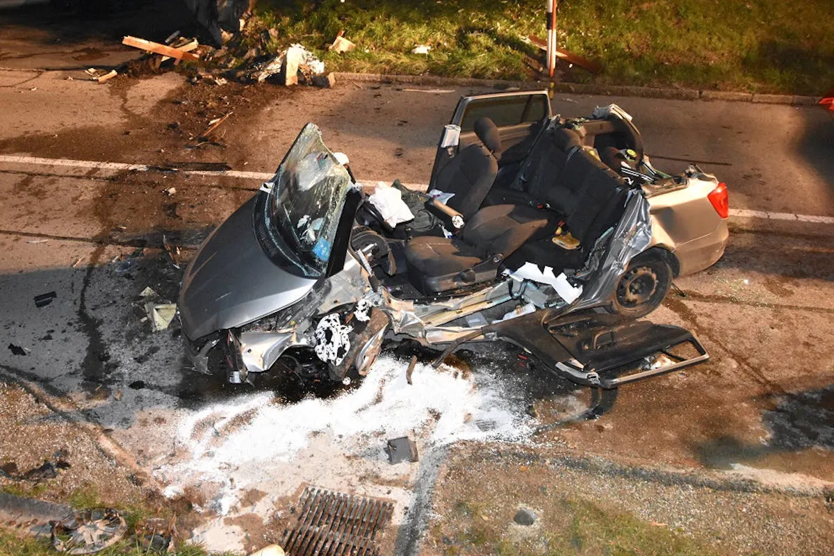 Heftiger Unfall in Bossonens FR – Lenkerin verletzt sich schwer