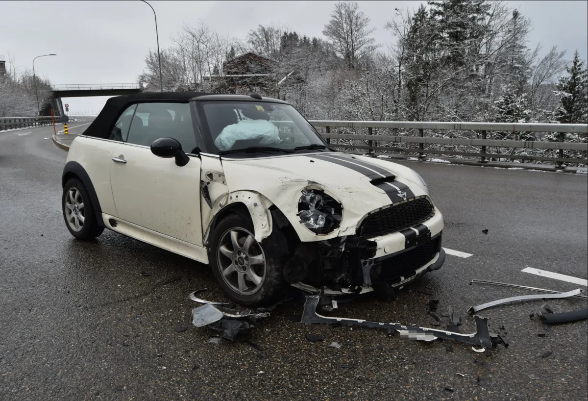 Lustmühle AR – Unfall im Verzweigungsbereich