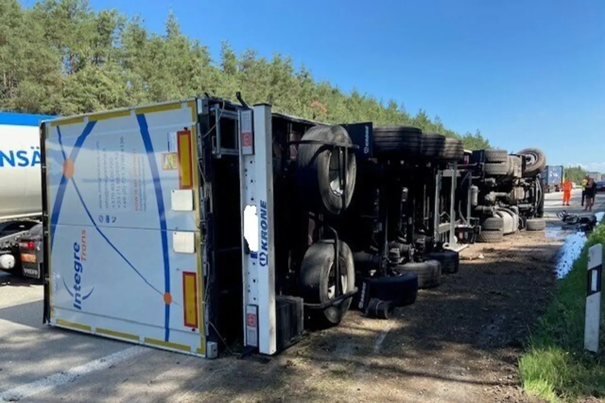 BAB 6/Wattenheim RP - 700 l Diesel nach Unfall ausgelaufen 