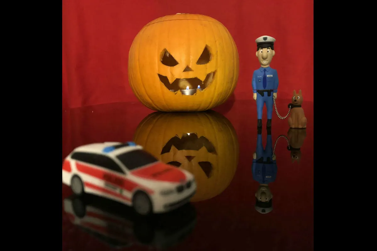 Kanton SG - Präventive Massnahmen gegen Sachbeschädigungen an Halloween