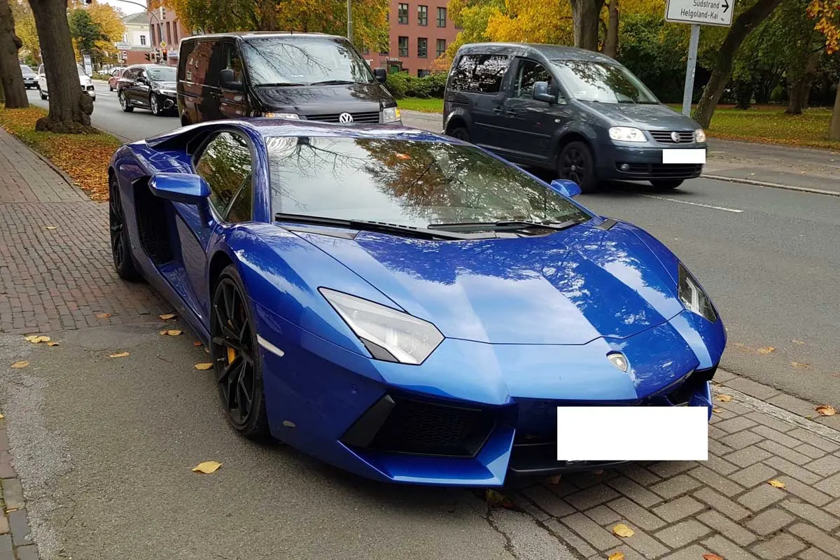 Wilhelmshaven - Autotuning im Fokus der Verfügungseinheit der Polizeiinspektion