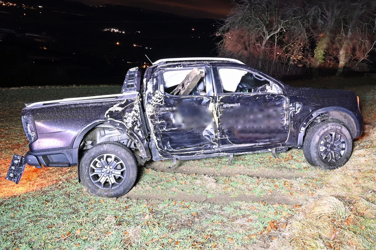 Schlierbach LU – Selbstunfall auf vereister Strasse