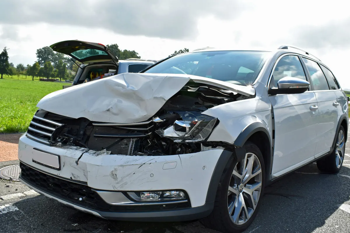Rothenburg LU - Auffahrunfall mit drei Autos