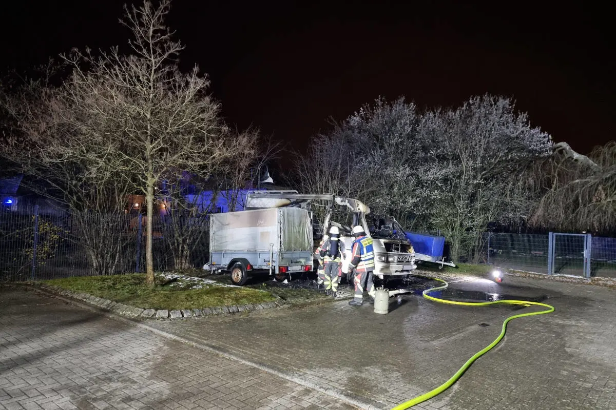Norderstedt – Brand eines Wohnmobils