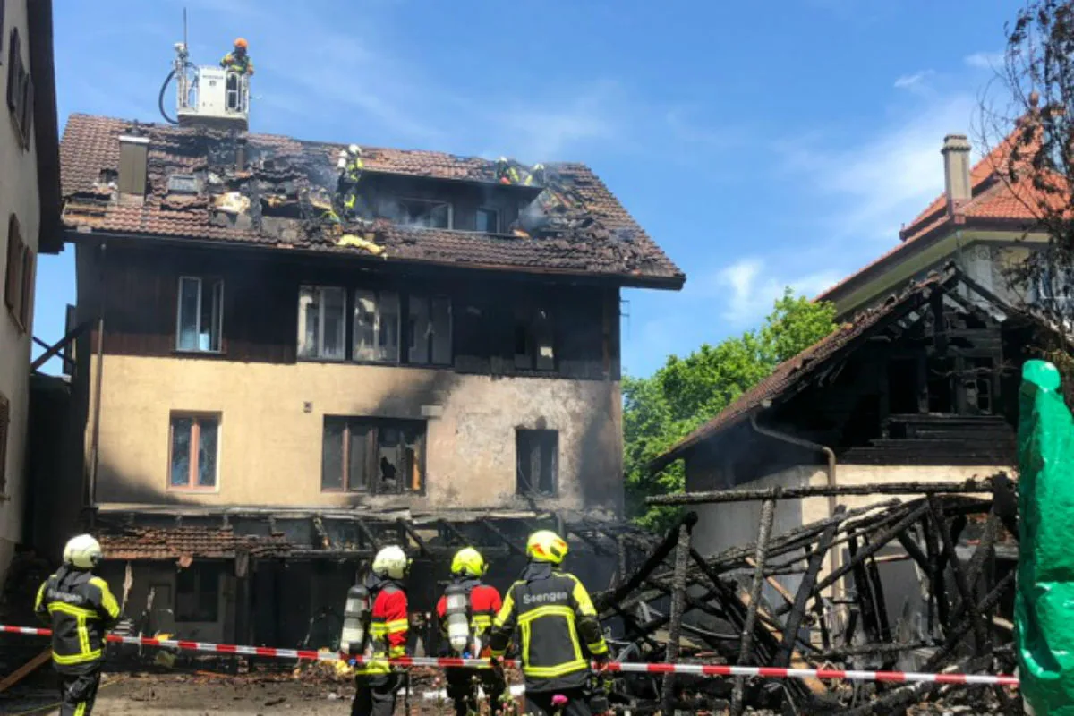 Boniswil AG - Wohnhaus ein Raub der Flammen