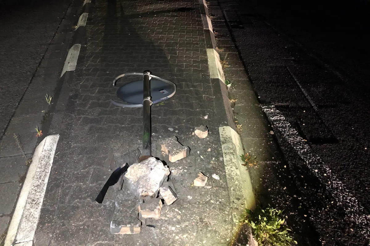 Kirchheimbolanden – Grüner PKW nach Verkehrsunfallflucht gesucht
