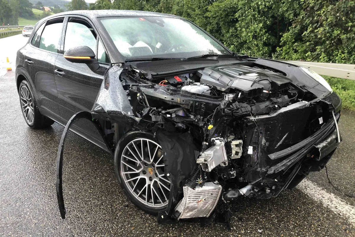 A1 Thal SG – Auf der Autobahn verunfallt