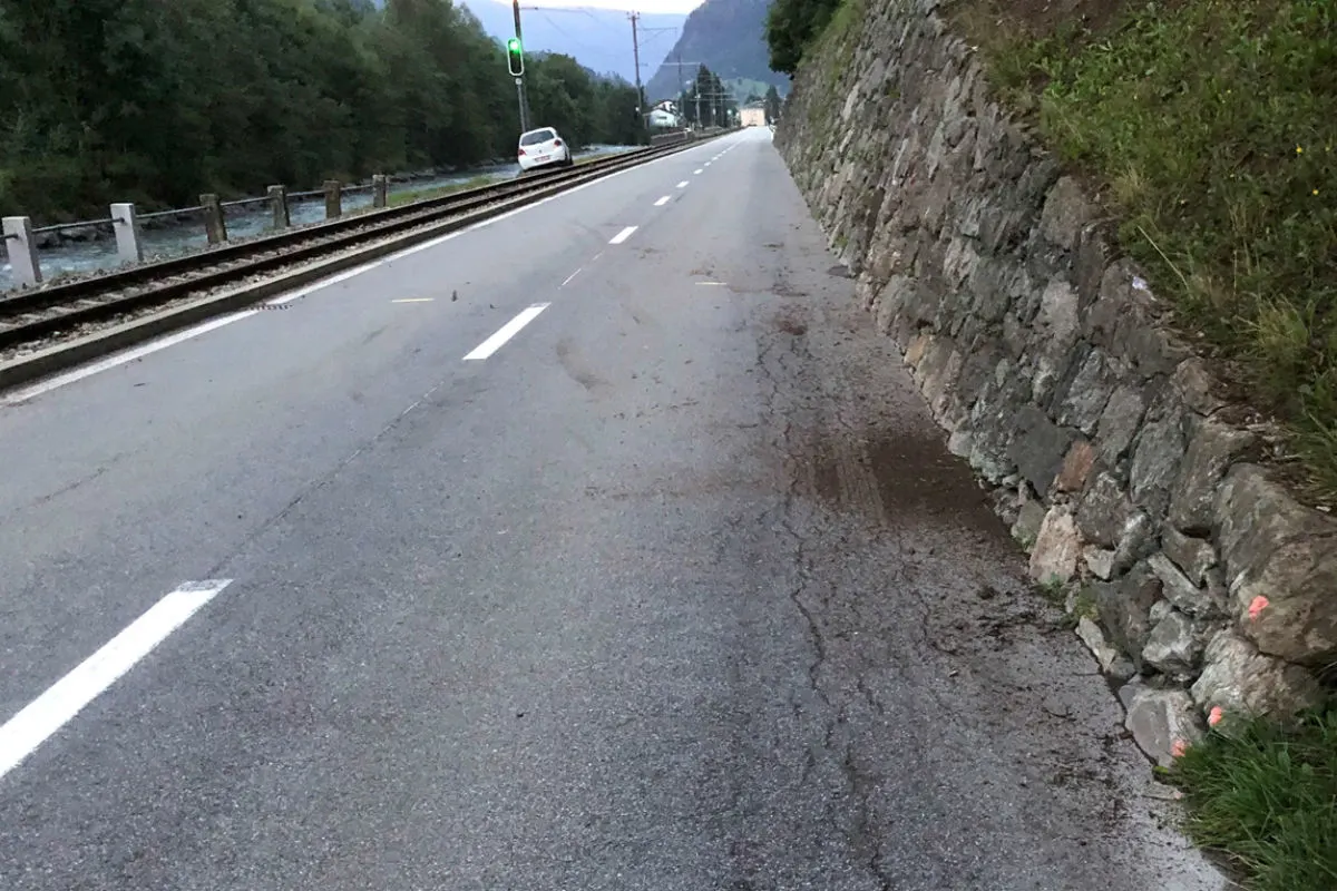 Le Prese - 20-Jährige baut wegen Wild Unfall!