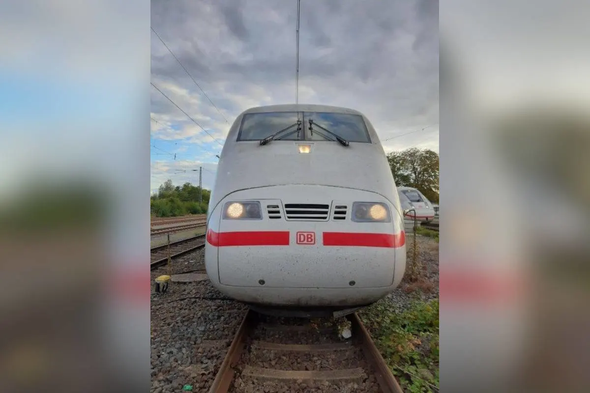 Lemförde – ICE überfährt Straßenpfosten