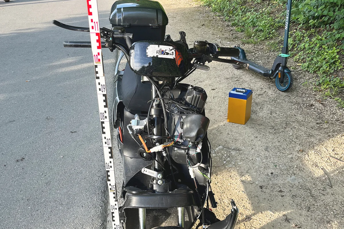 Münchenstein BL - 14-jähriger Elektrorollerfahrer verunfallt