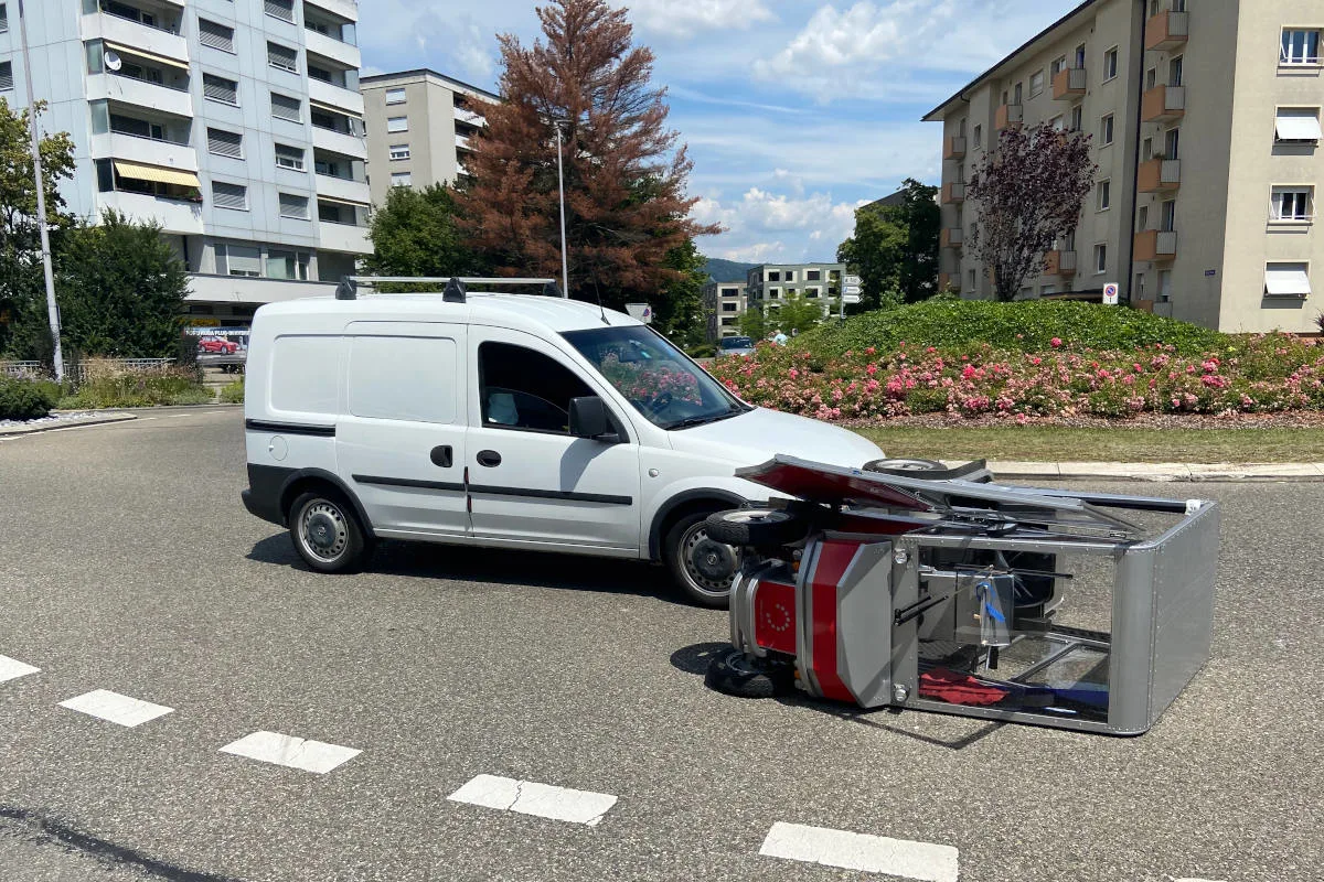 Unfall in Neuenhof AG – Verletzte Person bei Kollision mit Elektromobil