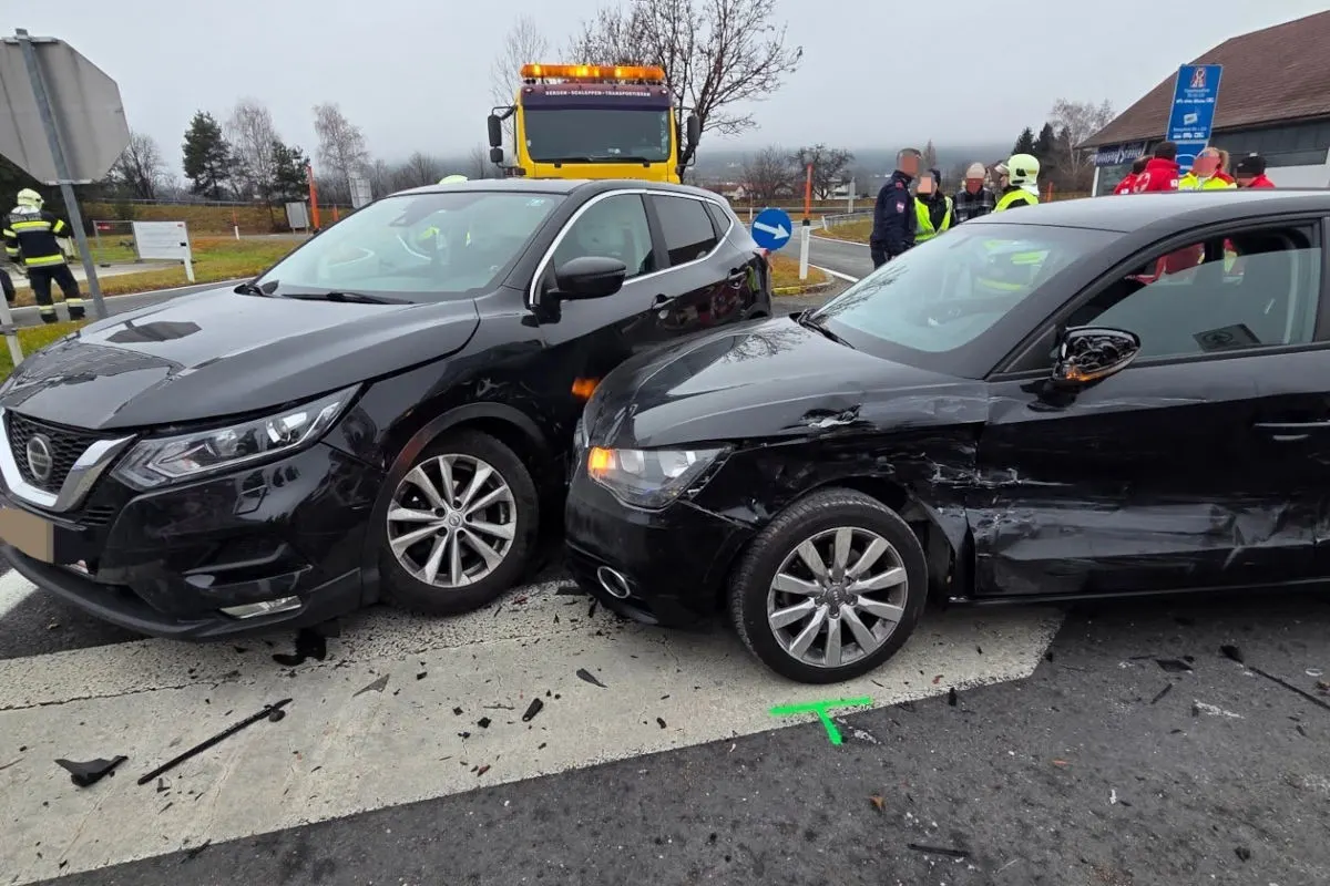 Wutschein – Zwei Verletzte nach Unfall mit mehreren Autos