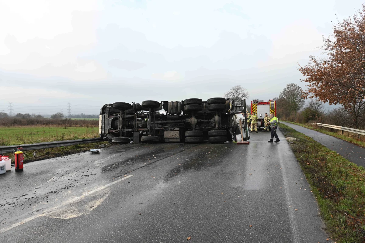 Pulheim – Betonmischer umgekippt