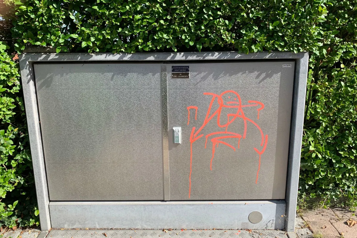 Schaan FL - Stromkasten versprayt