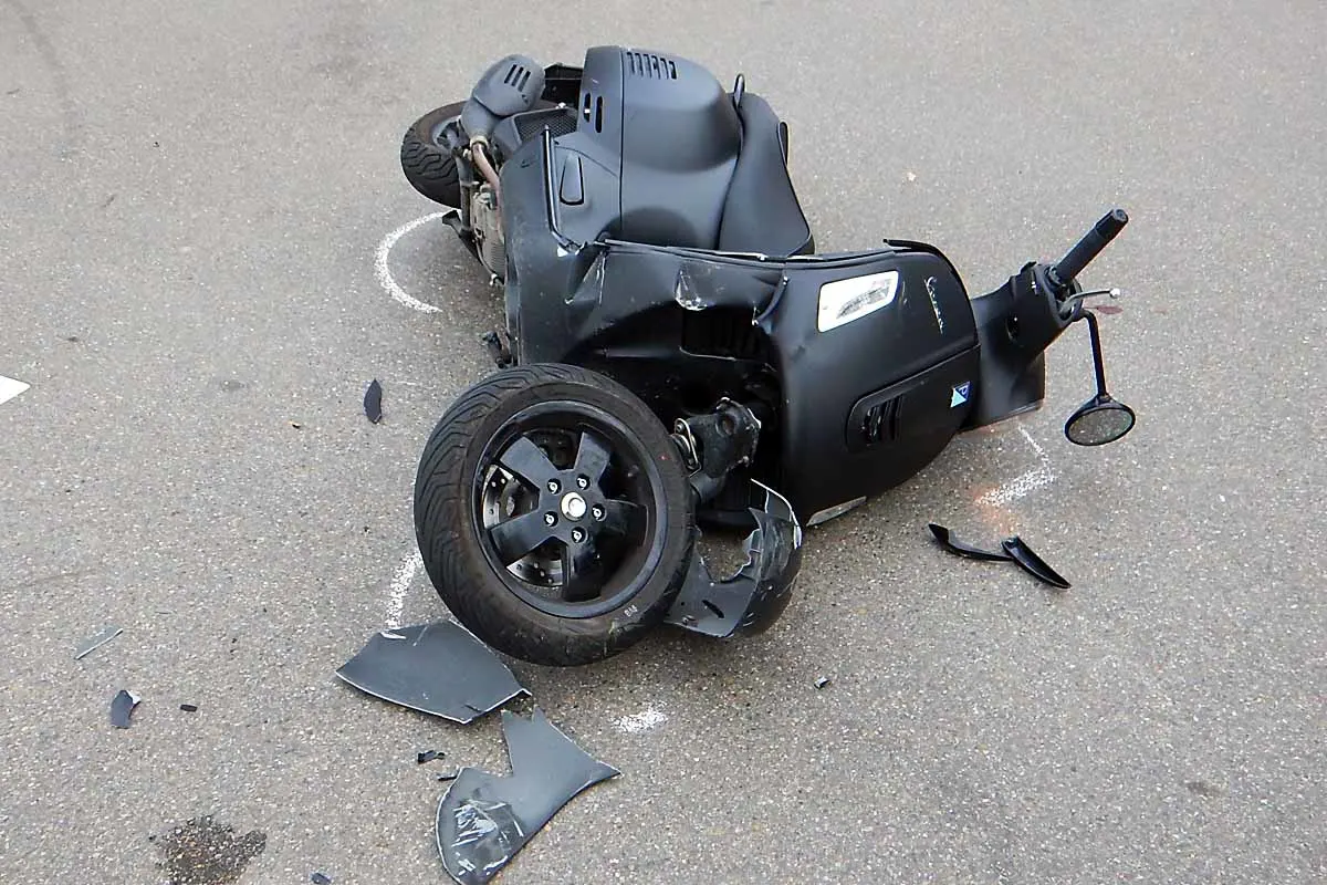 Unfall in Tägerwilen TG - Rollerfahrer kollidiert mit Auto - verletzt