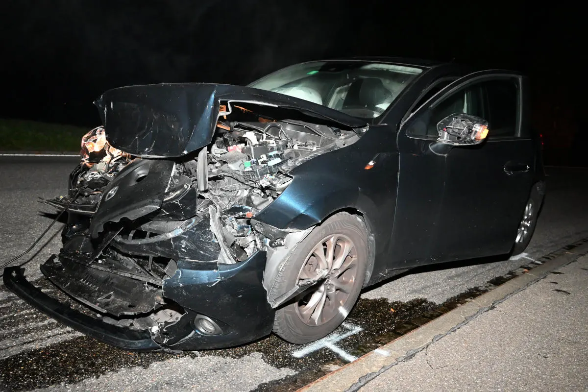 Eggersriet SG – Frontalkollision zwischen zwei Autos
