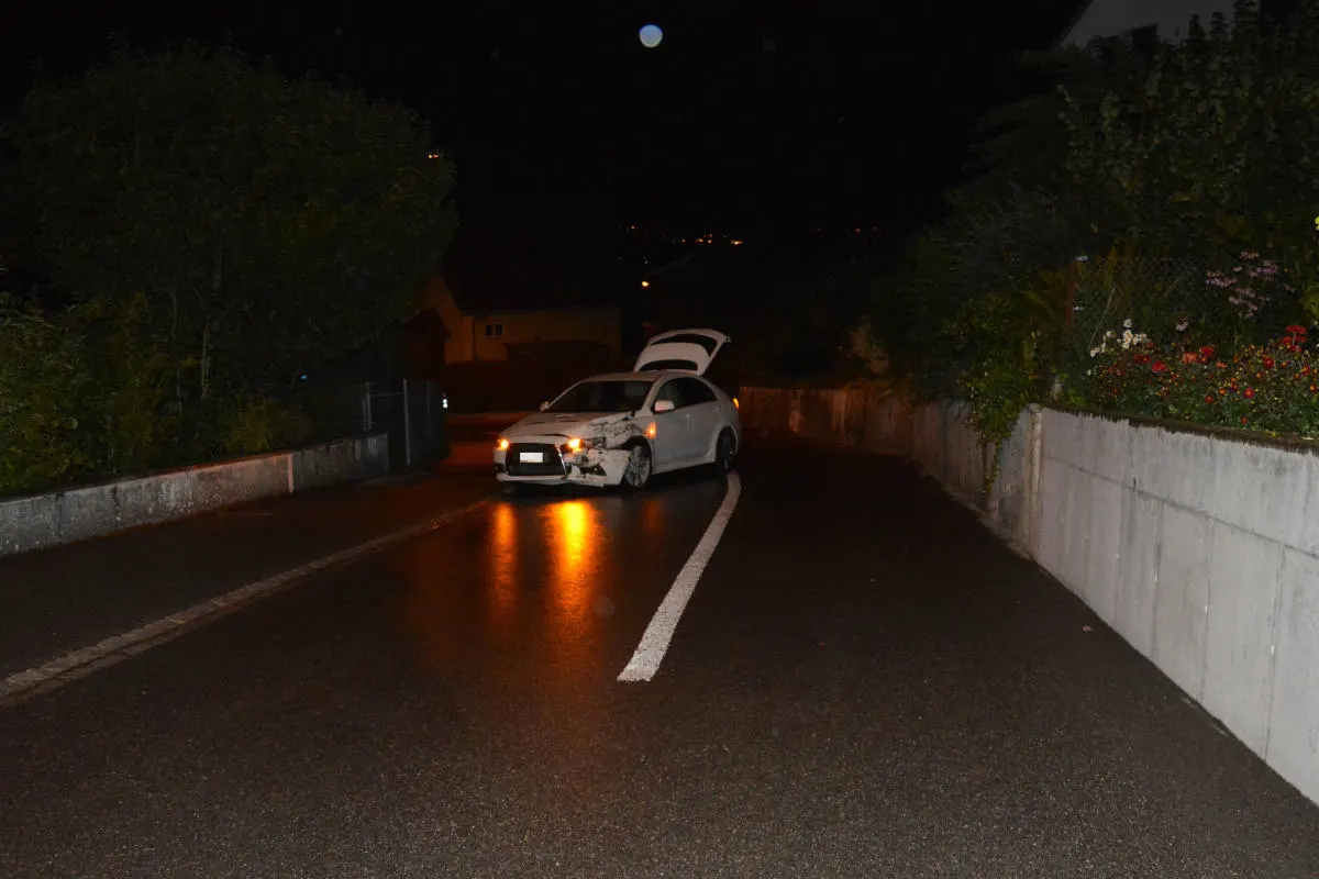 Starrkirch-Wil SO - Alkoholisierter Autolenker verursacht Selbstunfall