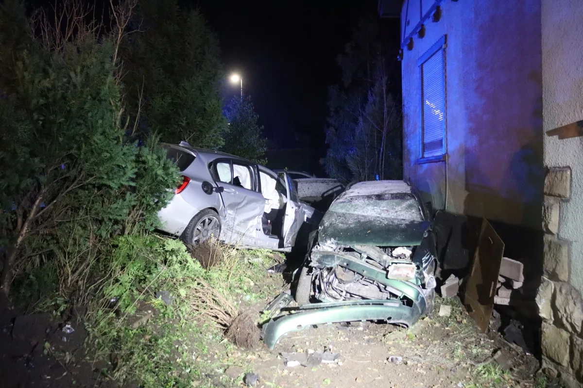 Unfall in Herford NW - In einem fremden Garten gelandet