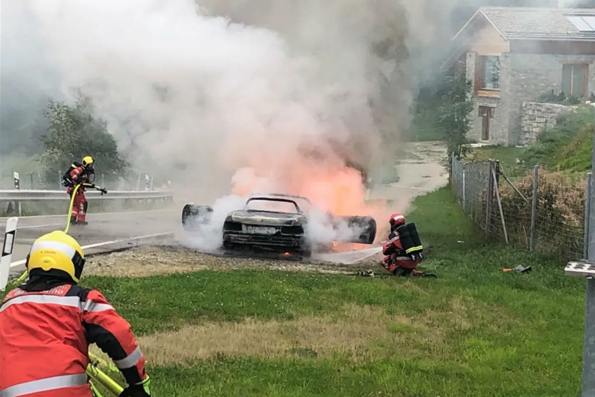Pian San Giacomo GR - Fahrzeug komplett ausgebrannt