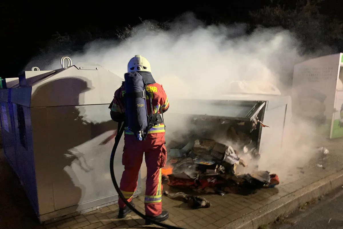 Velbert - Sechs Brandstiftungen in 70 Minuten