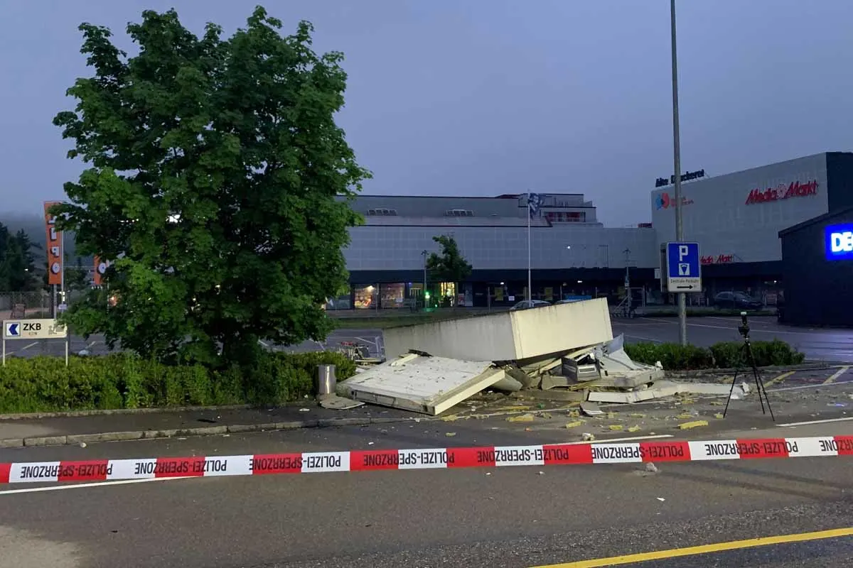Winterthur ZH - Geldautomaten gesprengt