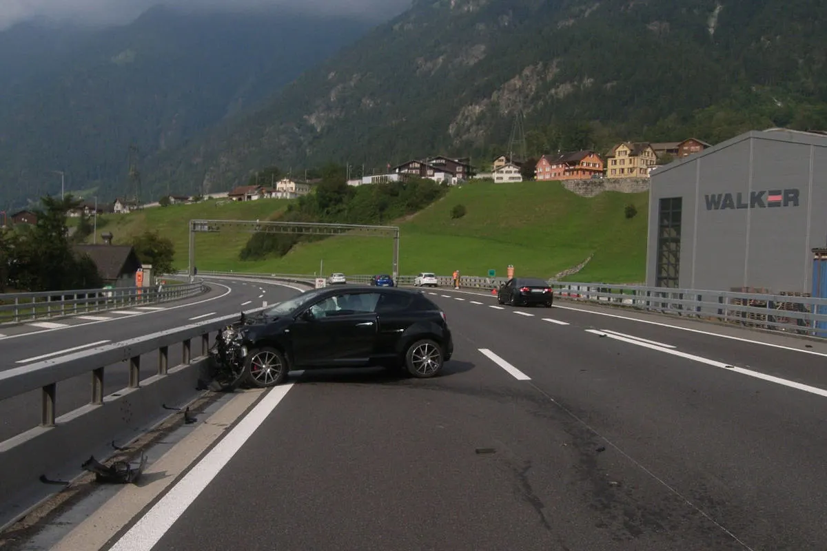 Unfall A2 Amsteg UR – Während Fahrt auf Autobahn eingeschlafen