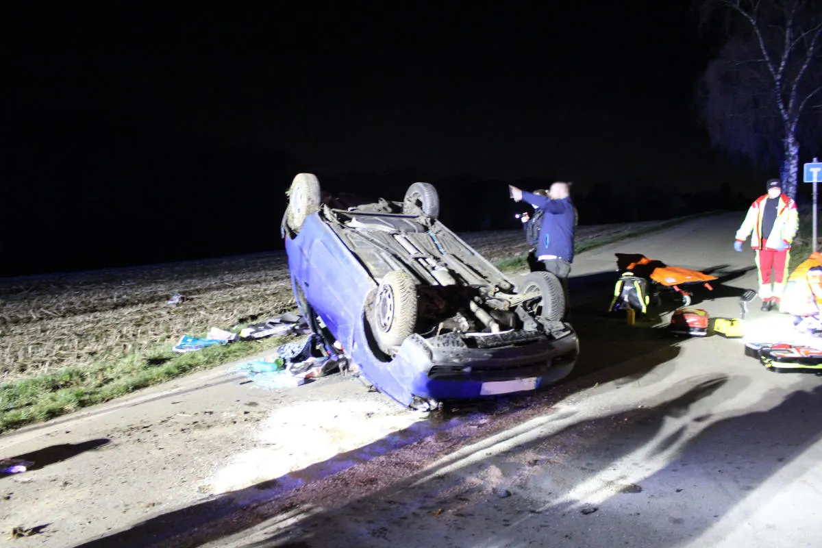 Odenthal – Auto mehrfach überschlagen