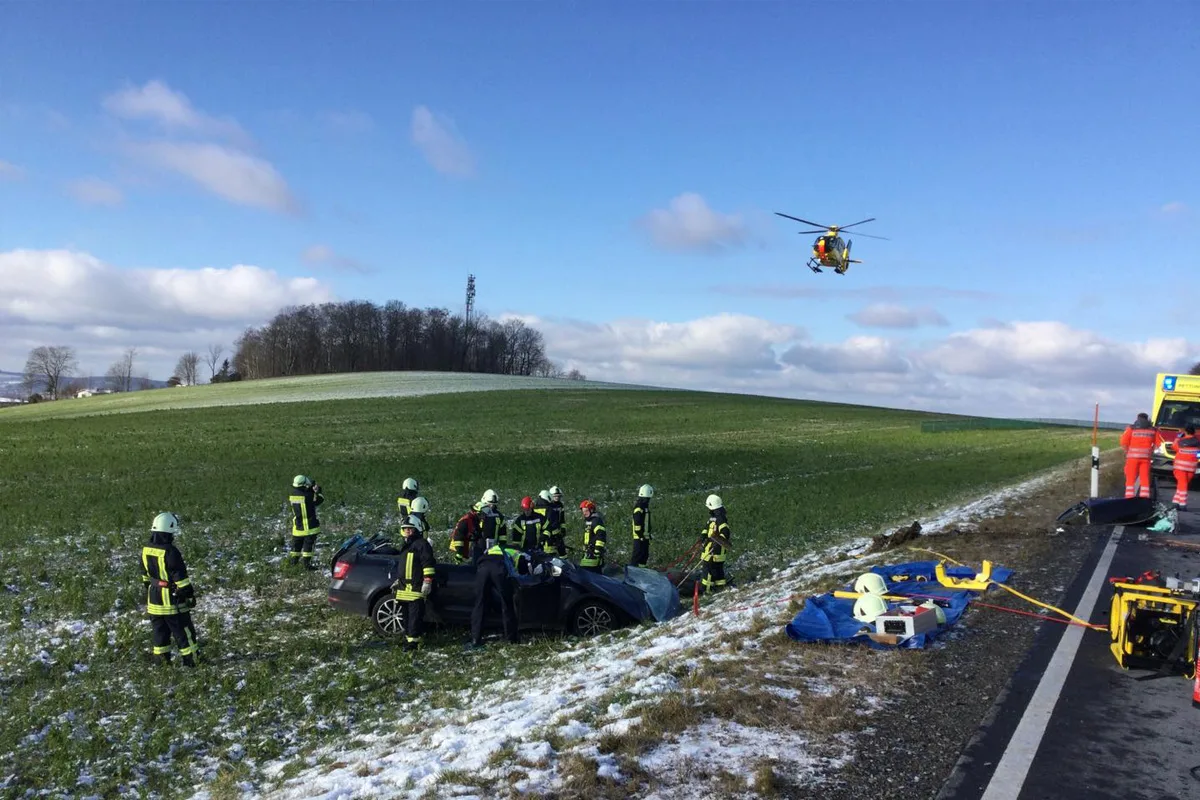 Großolbersdorf SN – 42-jähriger Fahrer stirbt bei Unfall mit Lkw