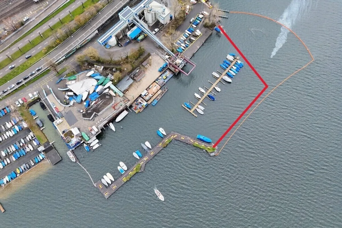 Zürich – Hafen teilweise eingestürzt – Boote treiben ab