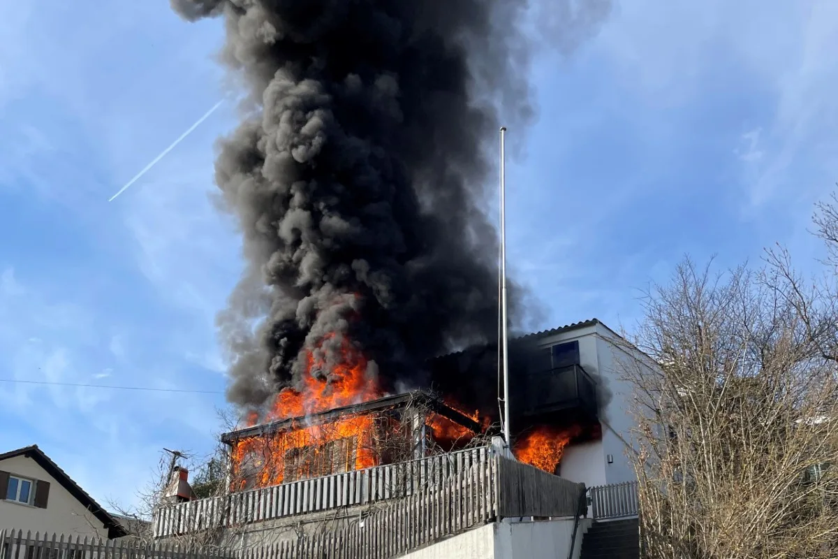 Auenstein AG - Brand auf Veranda