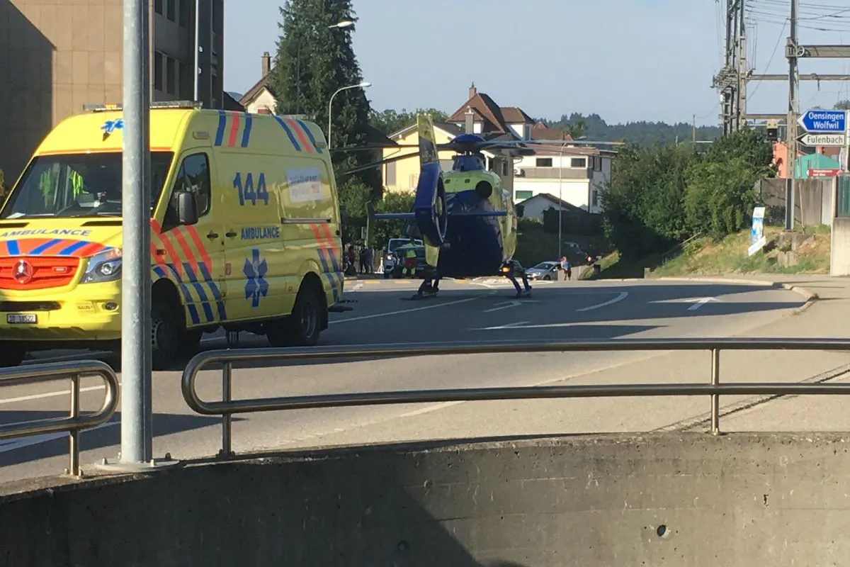 Murgenthal AG - Kollision Motorrad/Fussgänger fordert zwei Verletzte